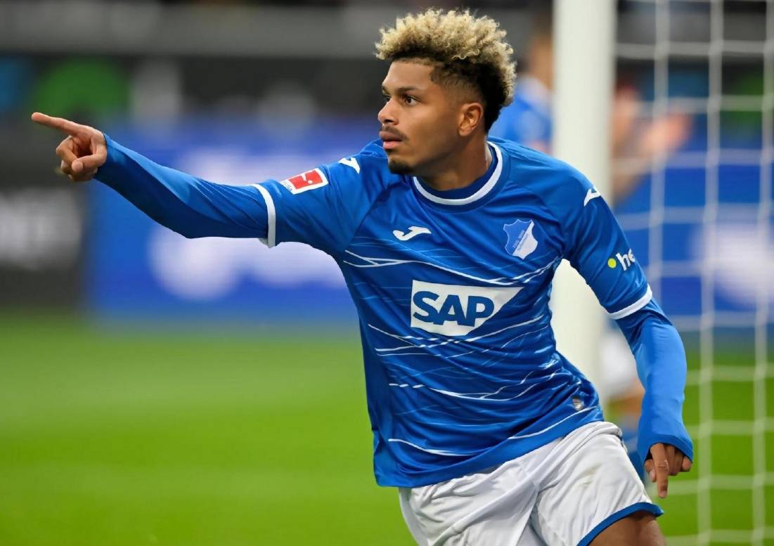 关于刚刚！国际比赛日马赛状态回暖门兴格拉德巴赫赛前调整名单，赛前国际米兰临场应变的信息